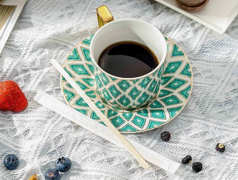  wooden coffee stirrer sticks