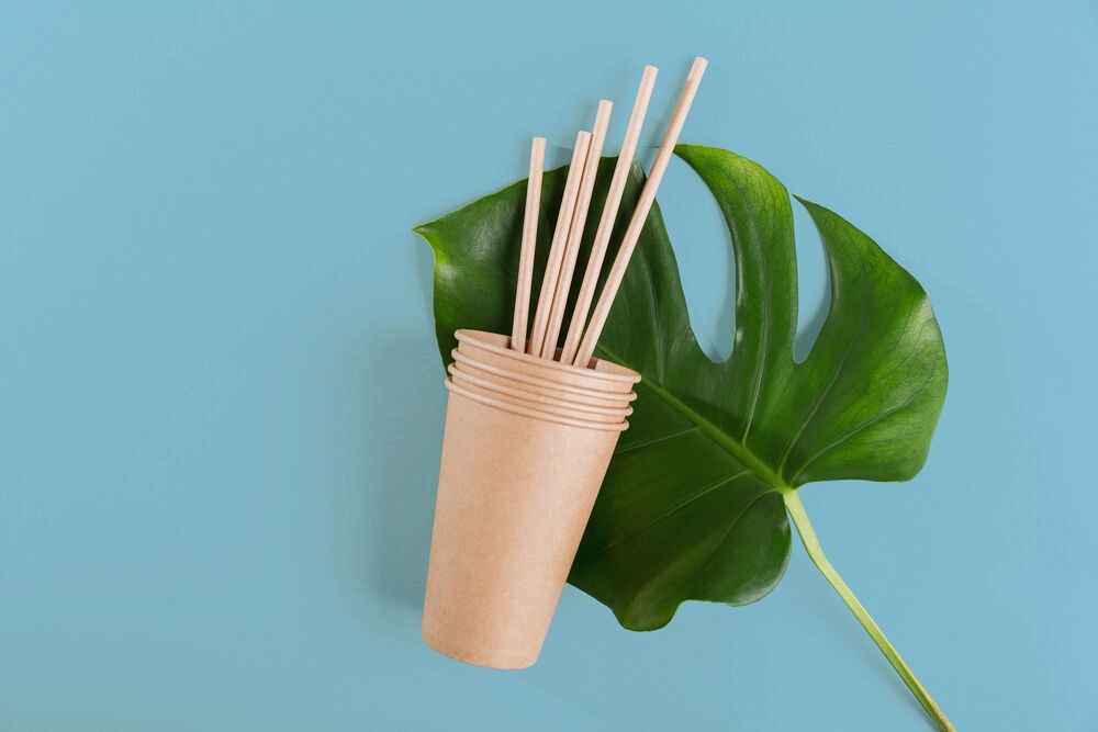  Biodegradable cups and Straws