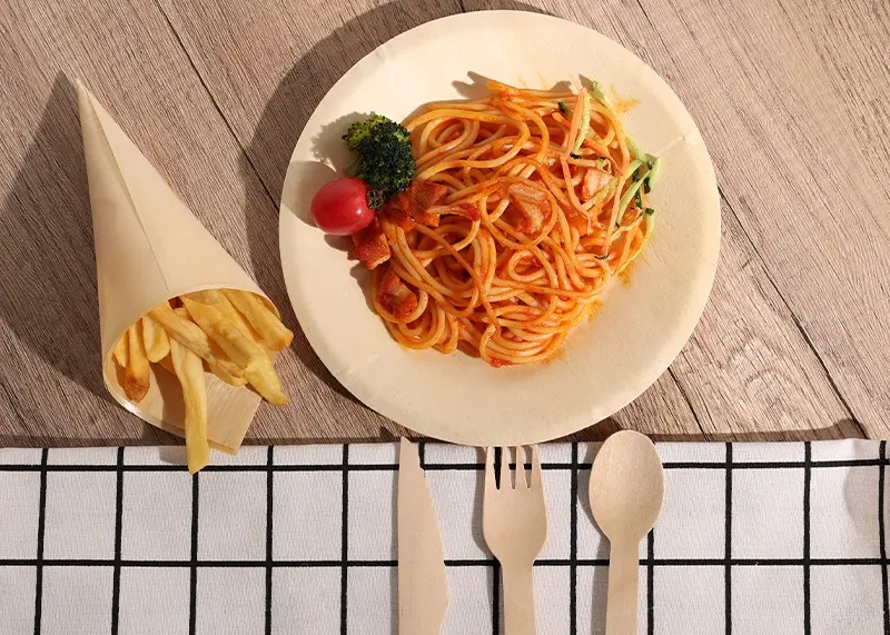 disposable wooden plate and utensils