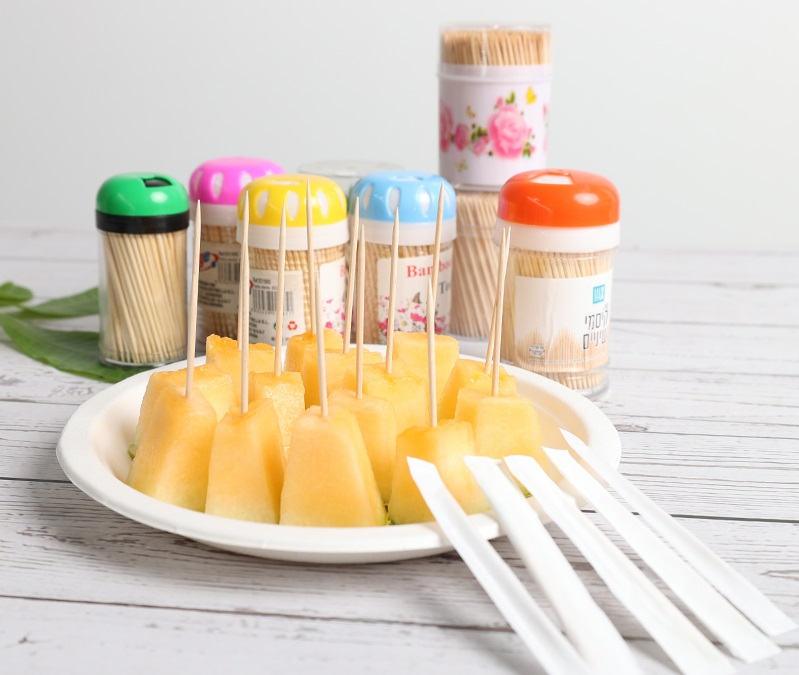 Disposable toothpicks in various packaging are used for picking up food